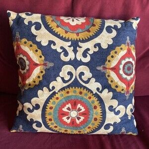 Moroccan BoHo vibe 15 in.² pillow woven pattern front solid dark blue in back